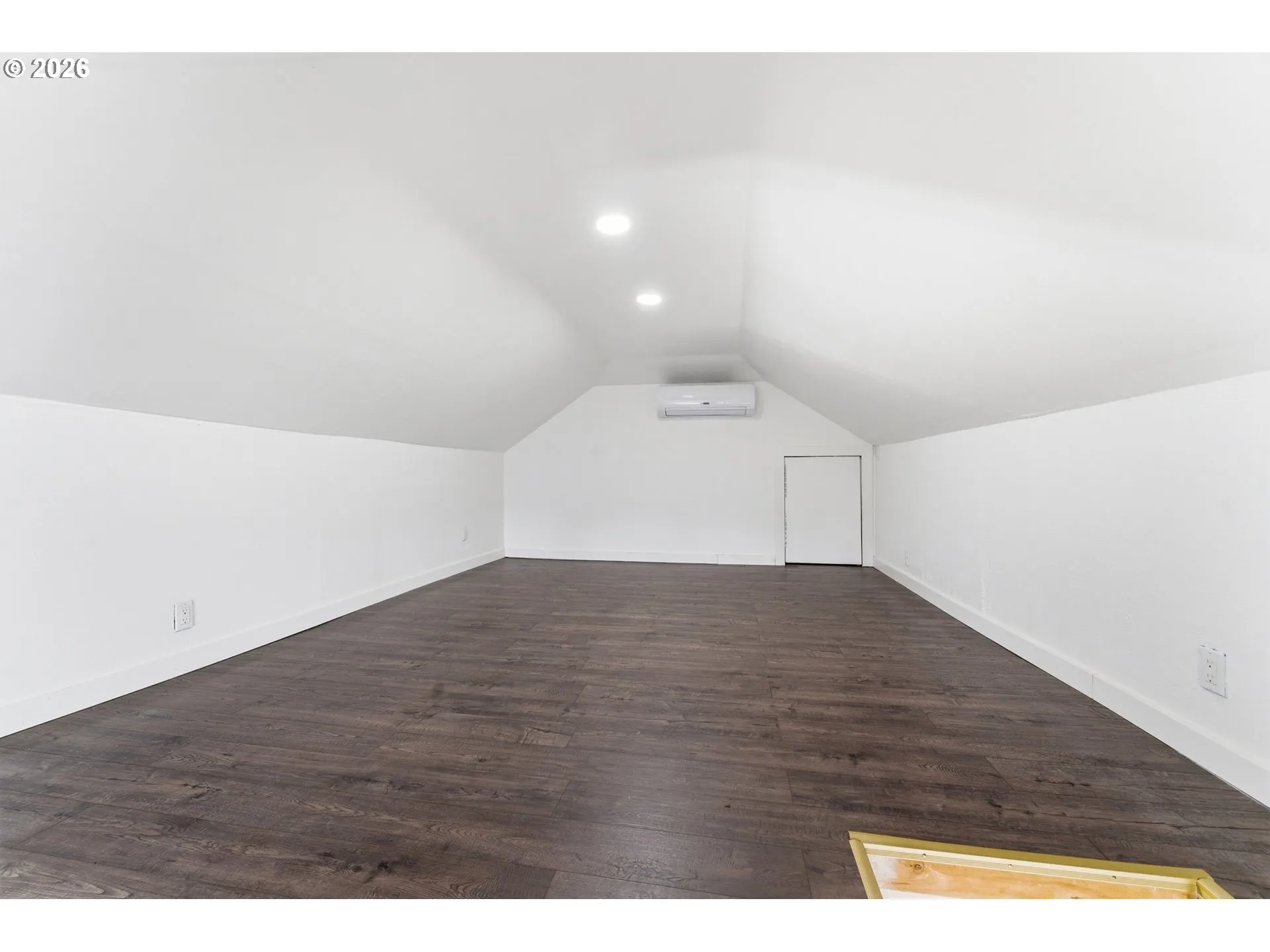 Bonus Room-Upper