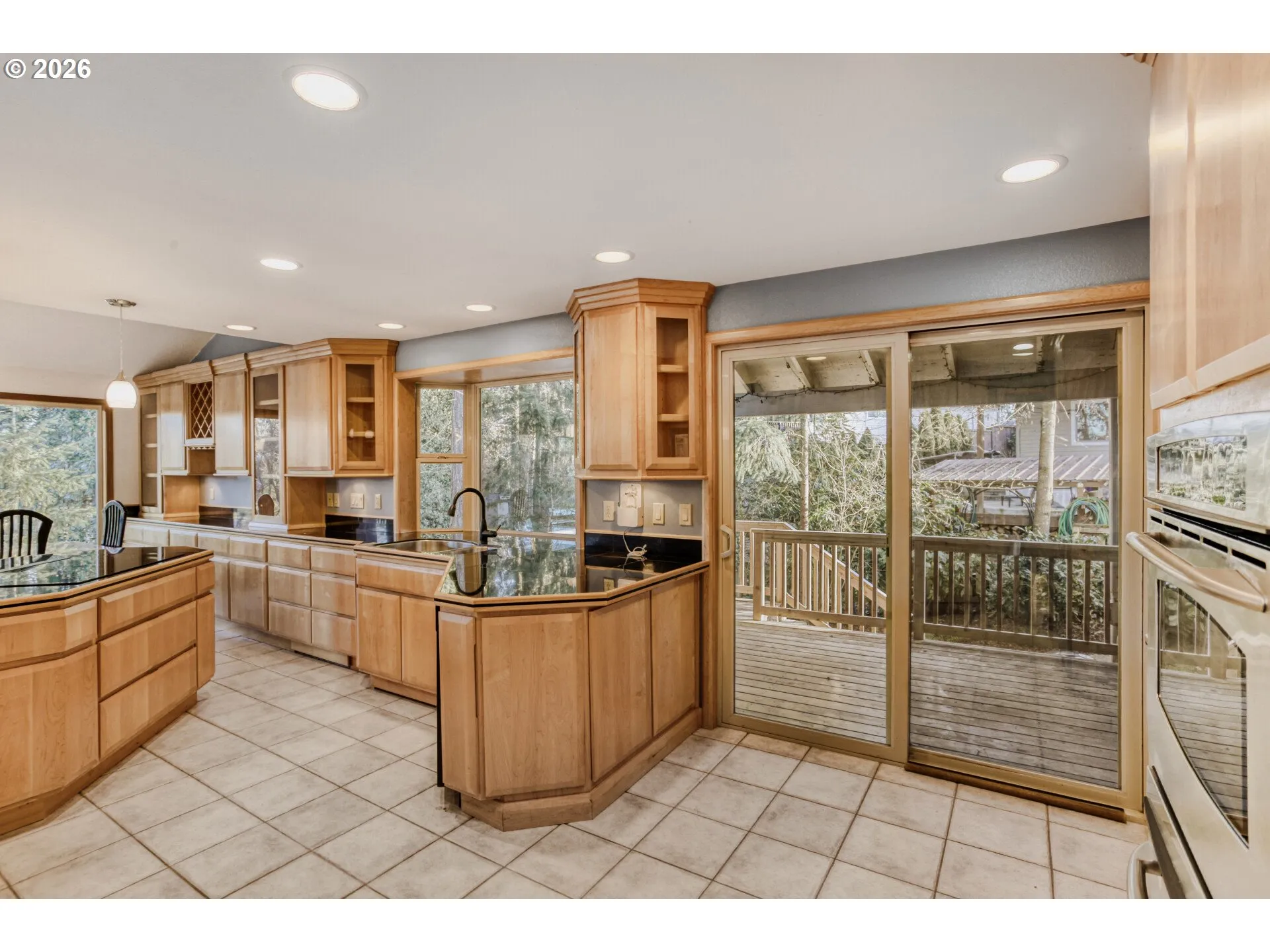 Kitchen/Outside