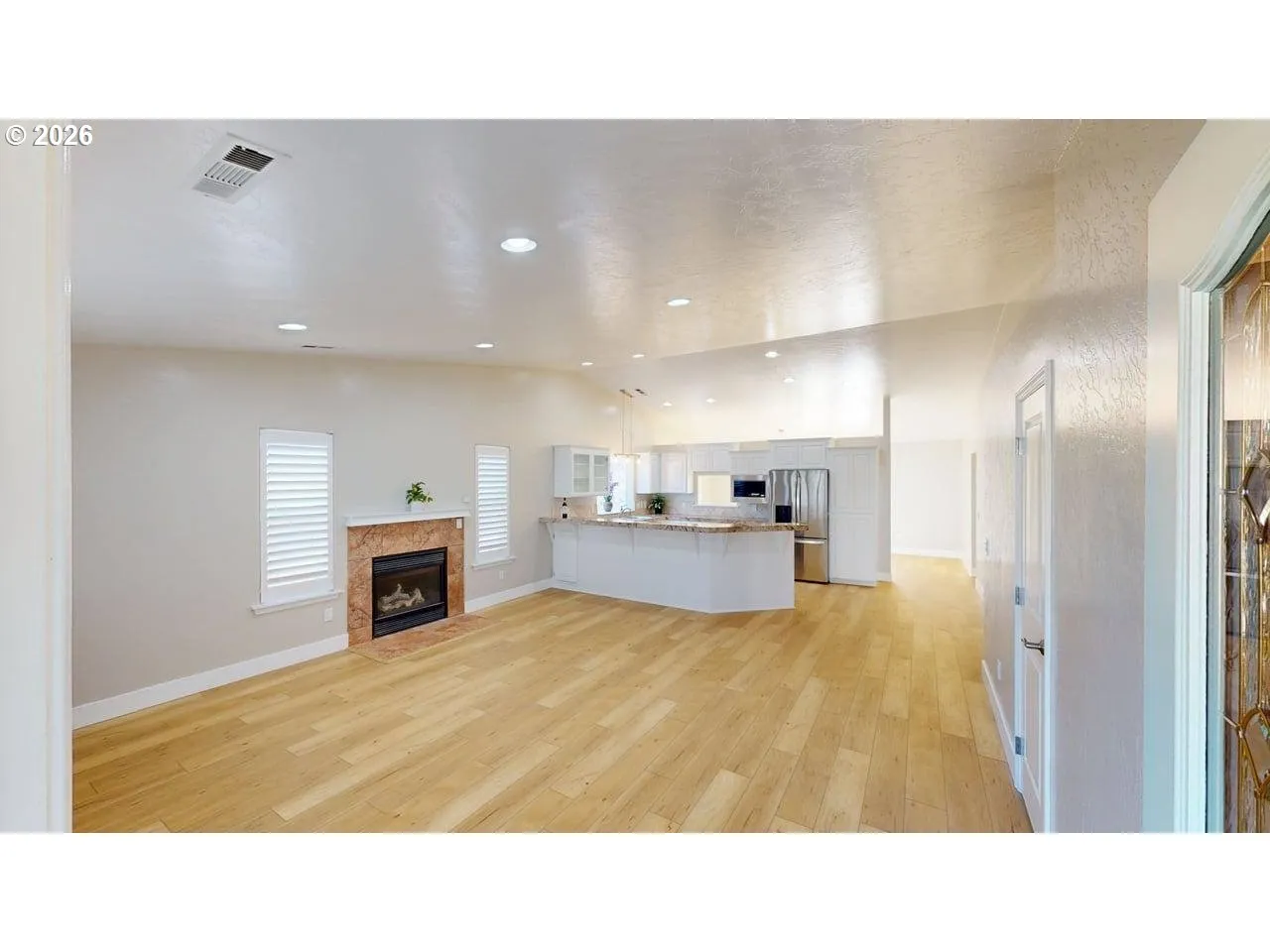 Living Room-Vaulted Ceilings