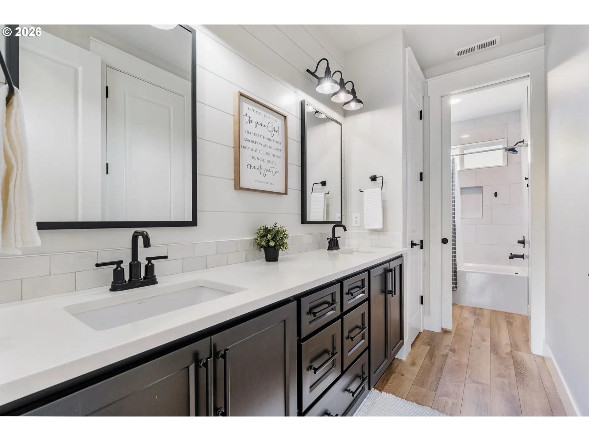 Bathroom-Upper
