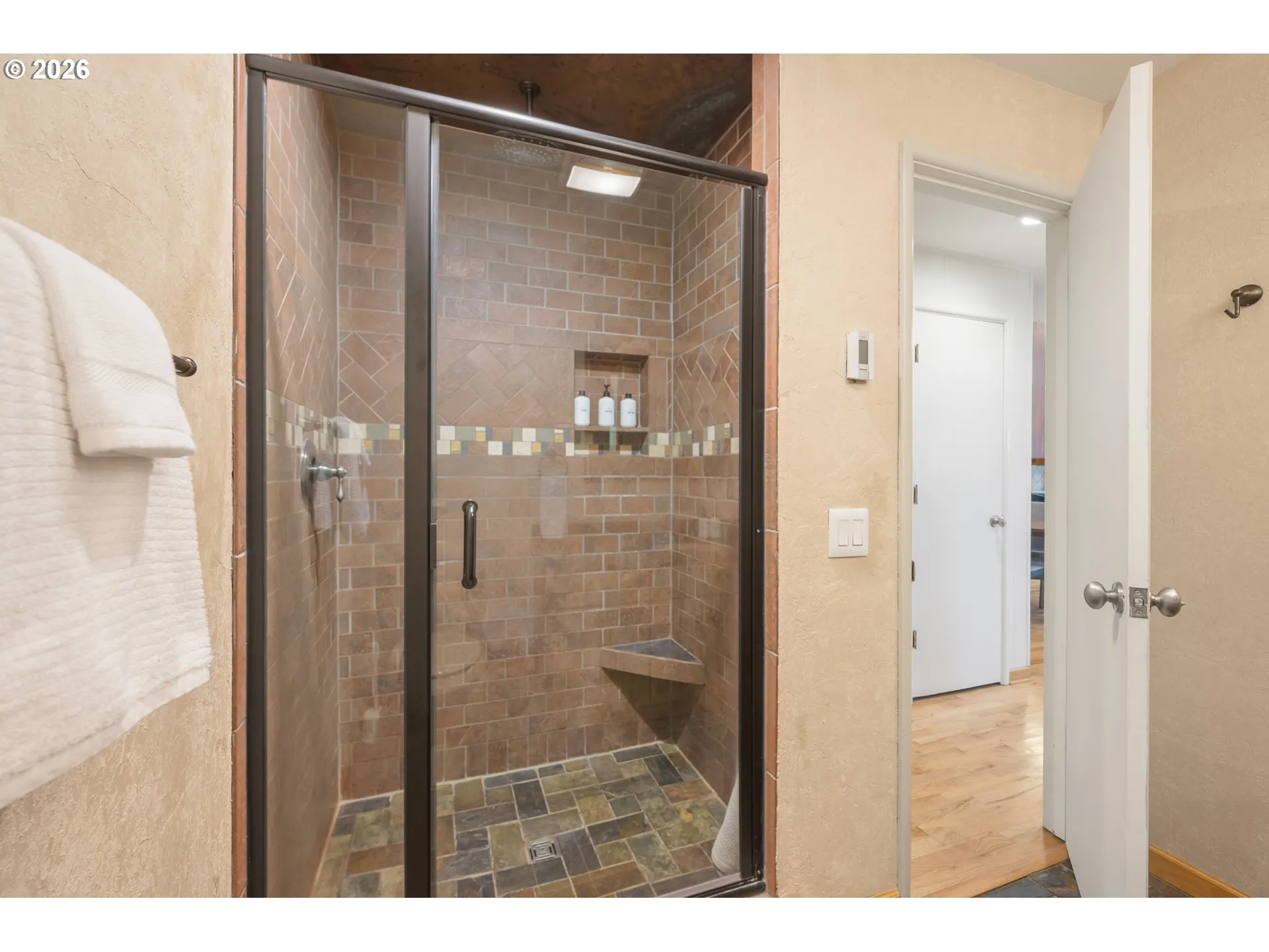 Bathroom-Walk in Shower