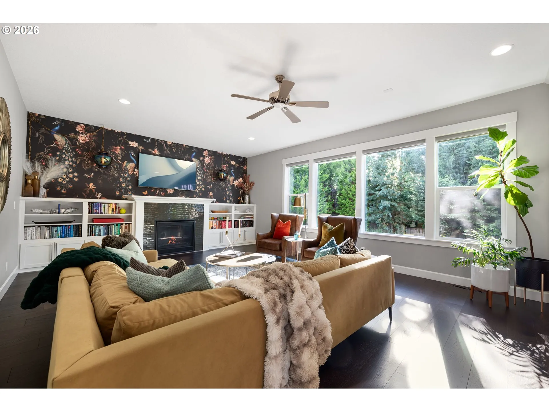 Living Room-Ceiling Fan