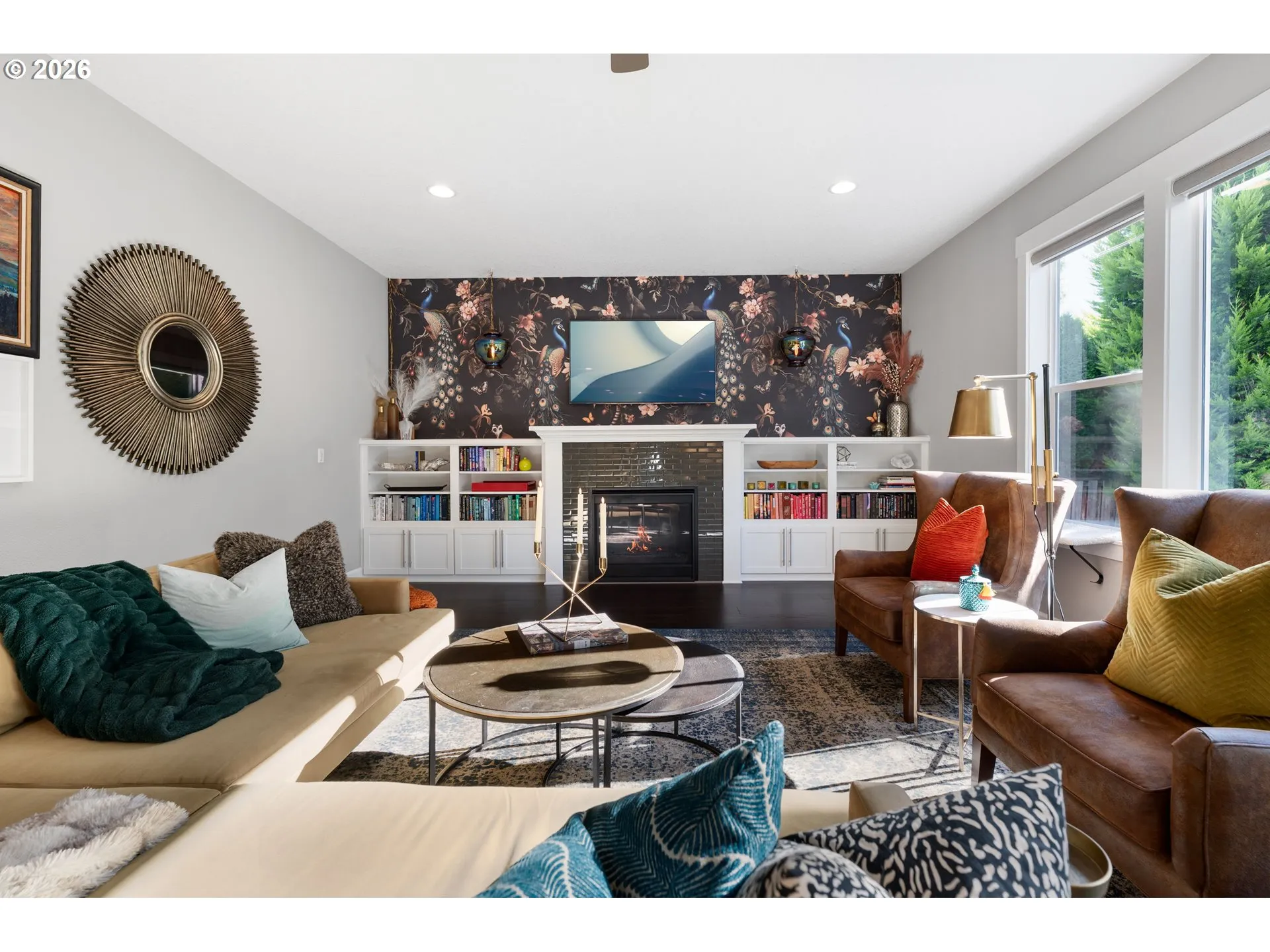 Living Room-Fireplace