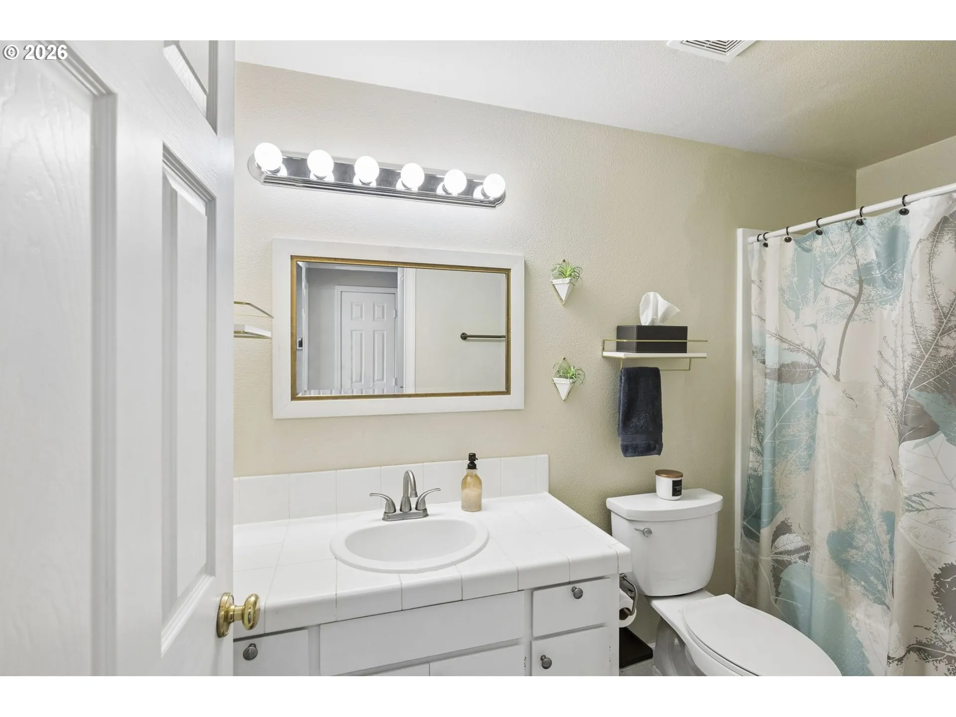 Bathroom-Hall