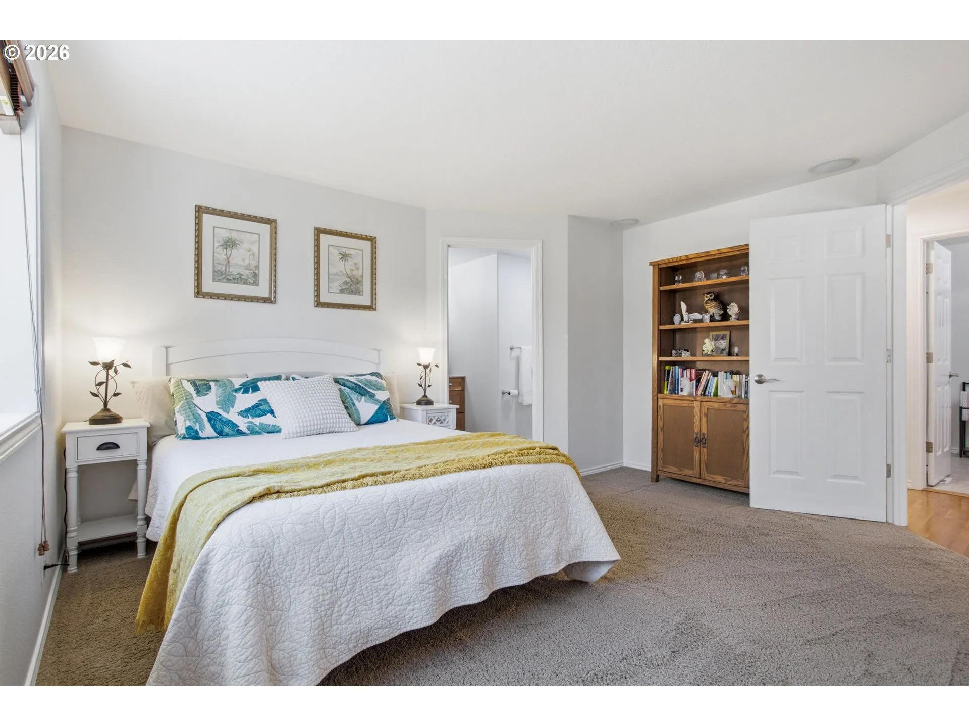 Bedroom, Primary