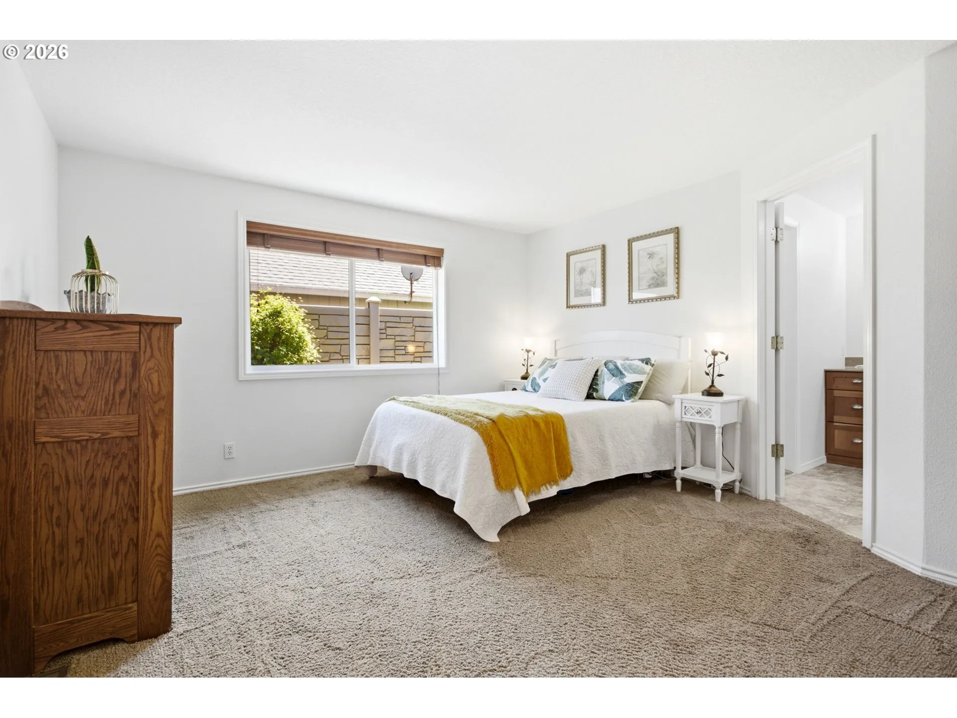 Bedroom, Primary