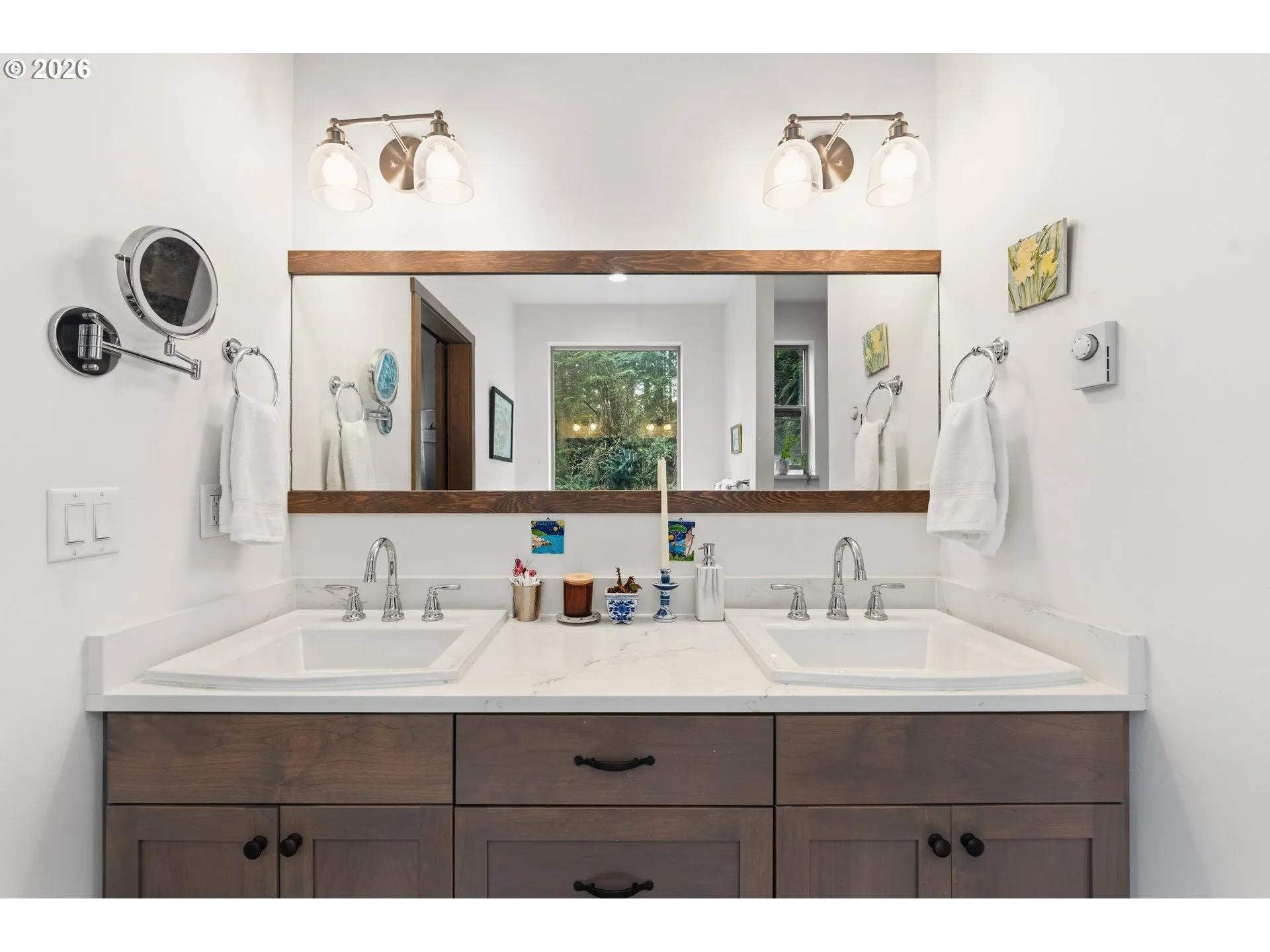 Bathroom, Attached-Double Sinks