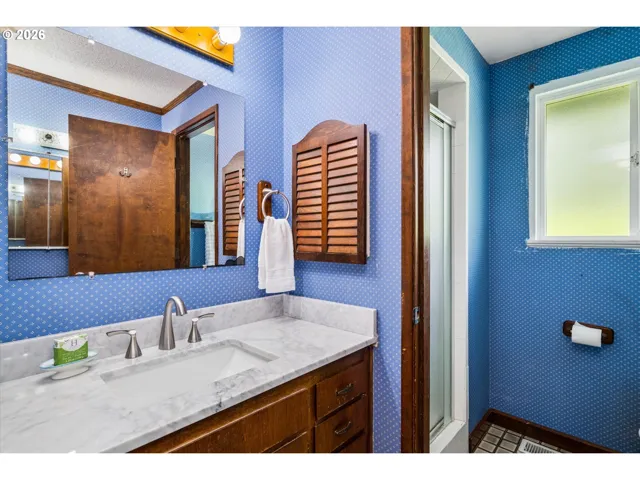 Owner's Suite Bathroom-Walk in Shower