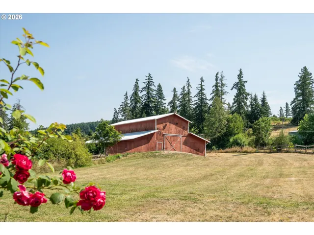 Barn