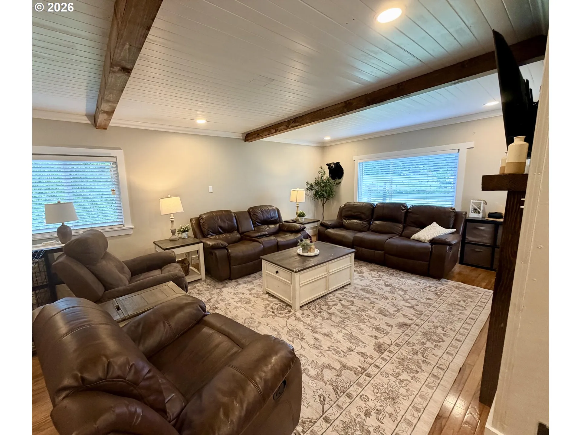 Living Room-Fireplace