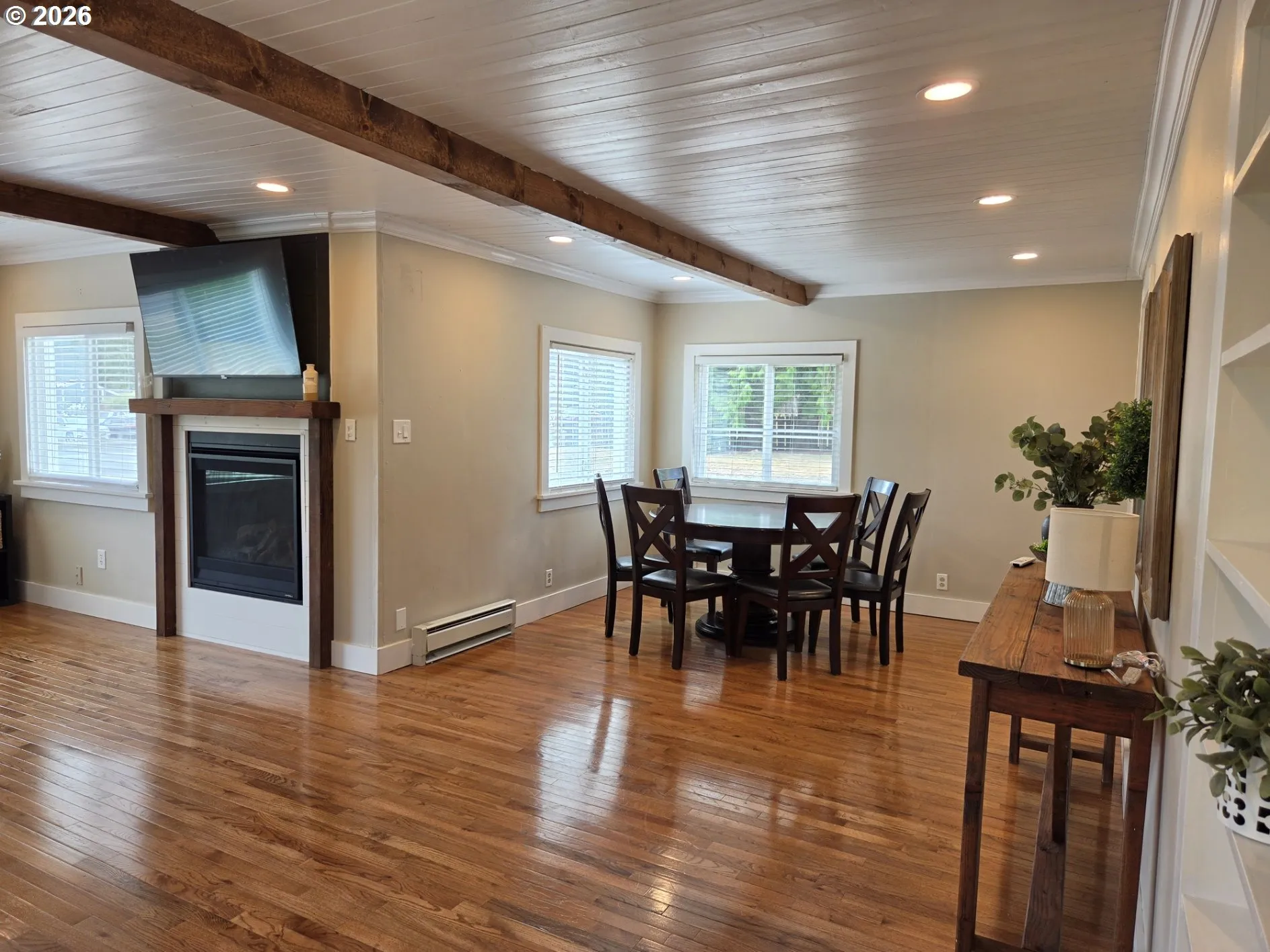 Living Room/Dining Room