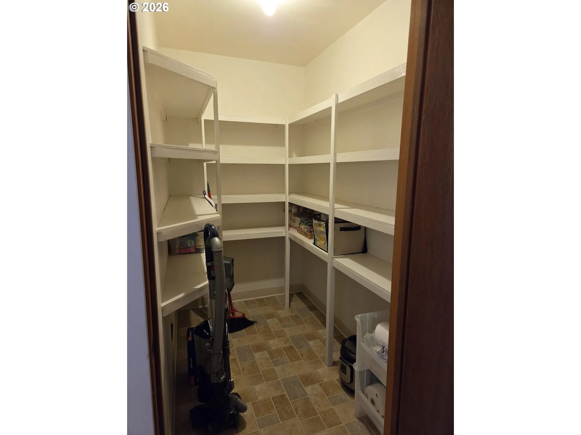 Pantry-Main