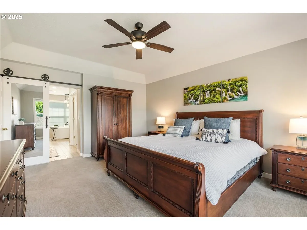 Bedroom, Owner's Suite