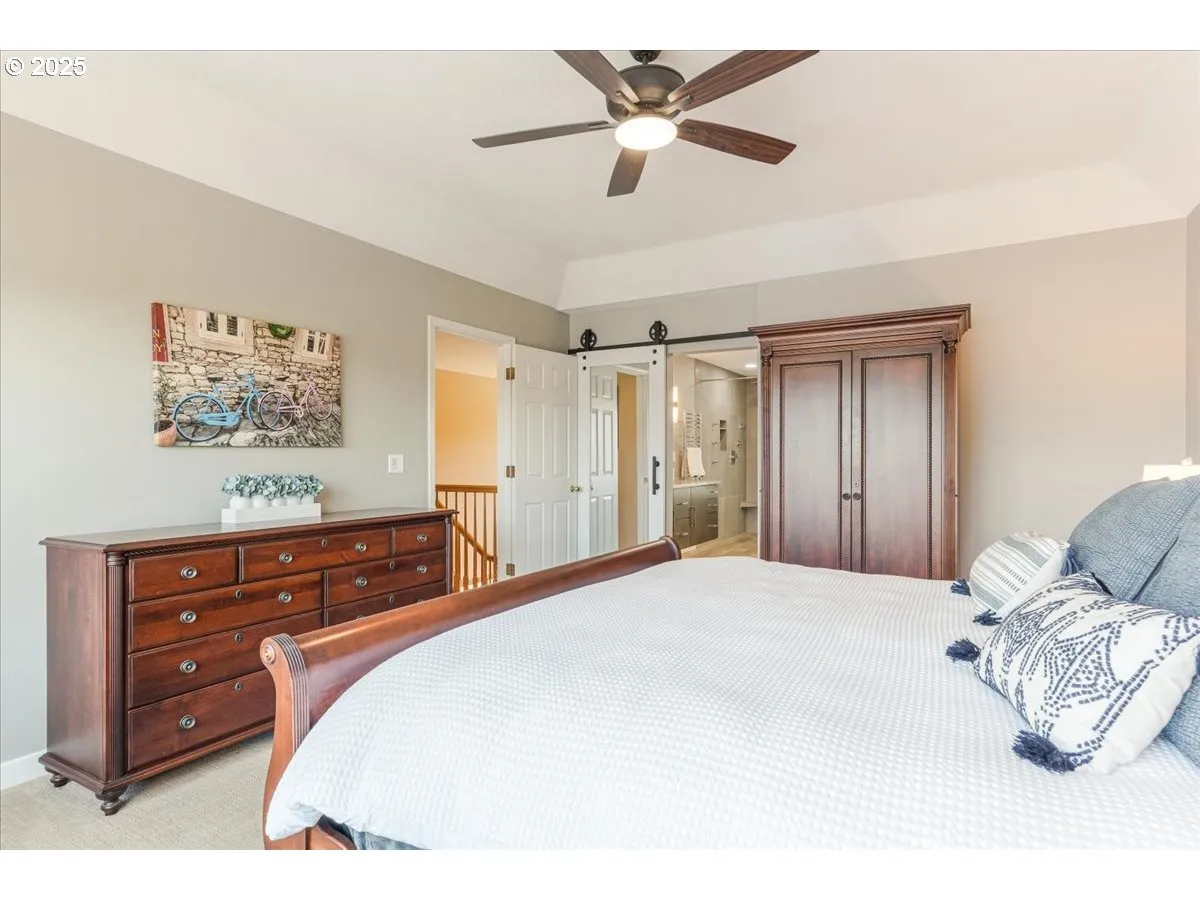 Bedroom, Owner's Suite