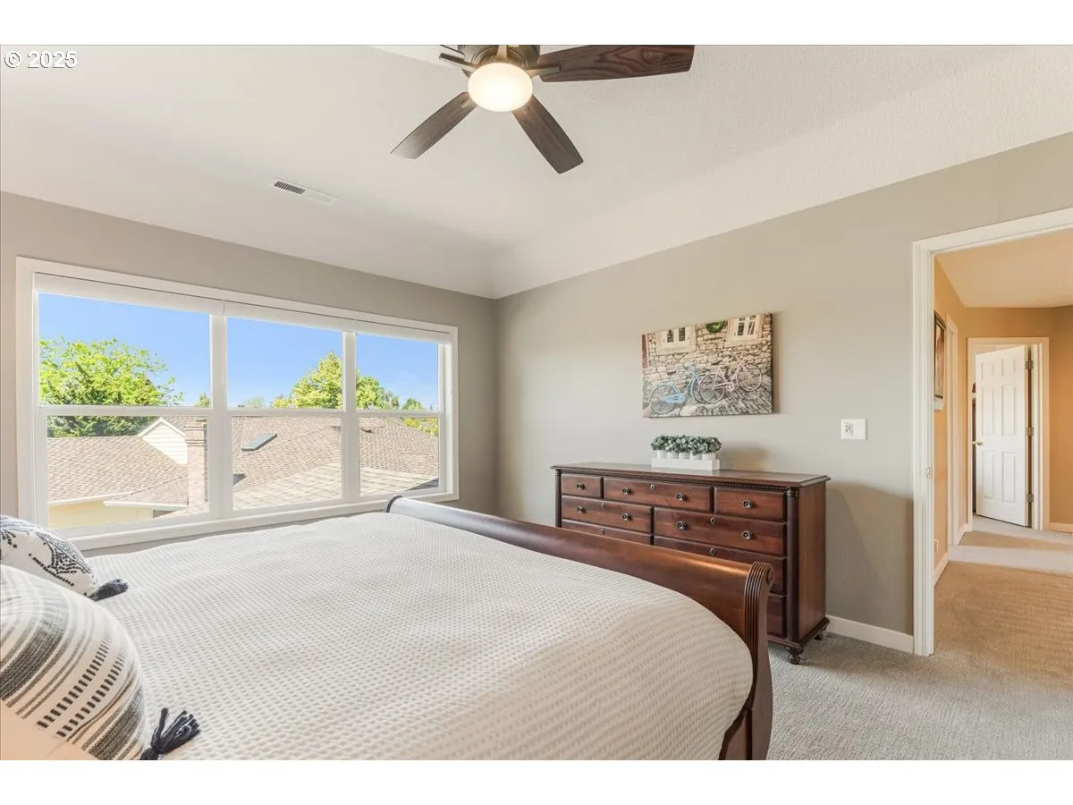 Bedroom, Owner's Suite