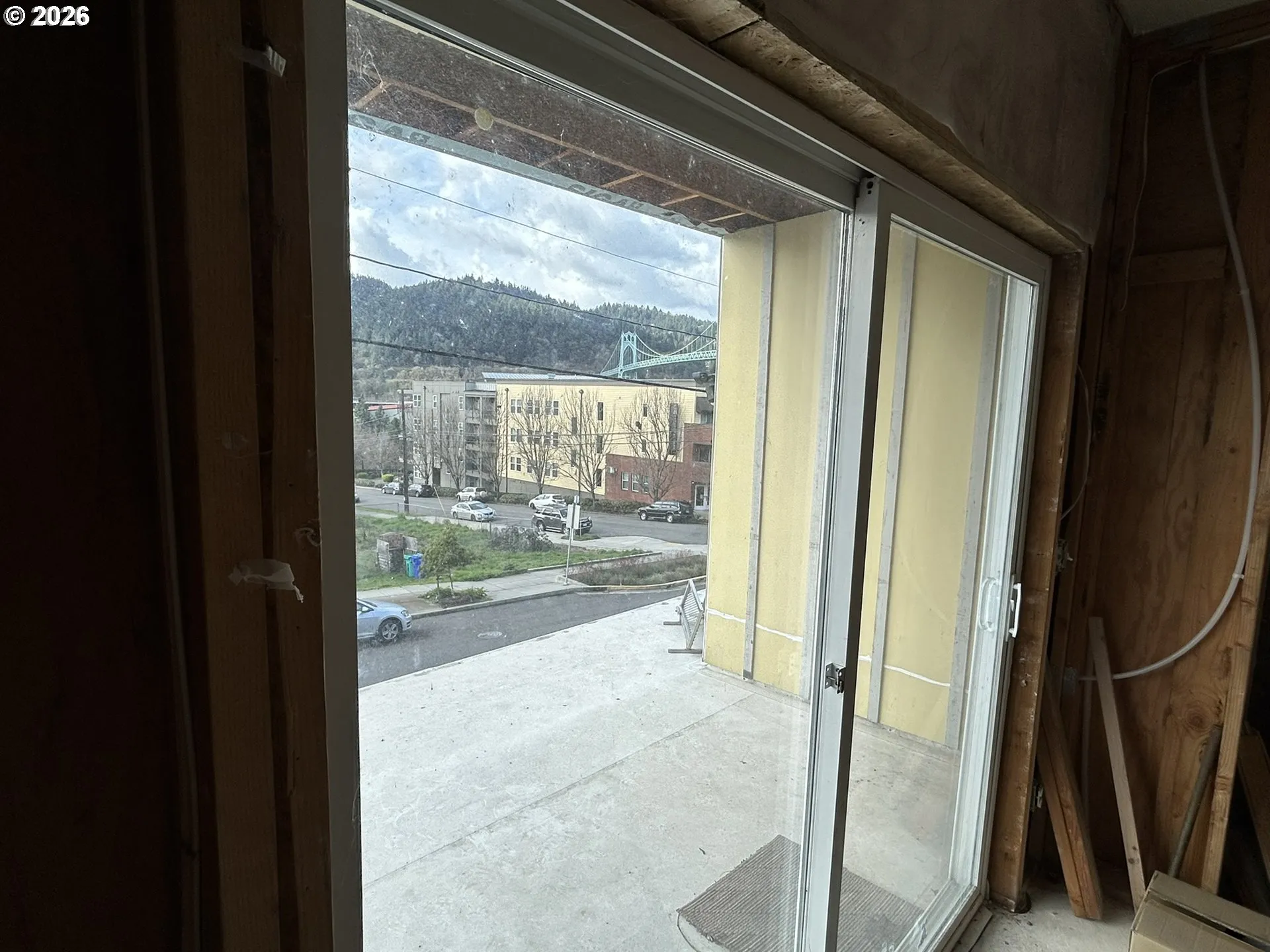 Balcony-South Facing