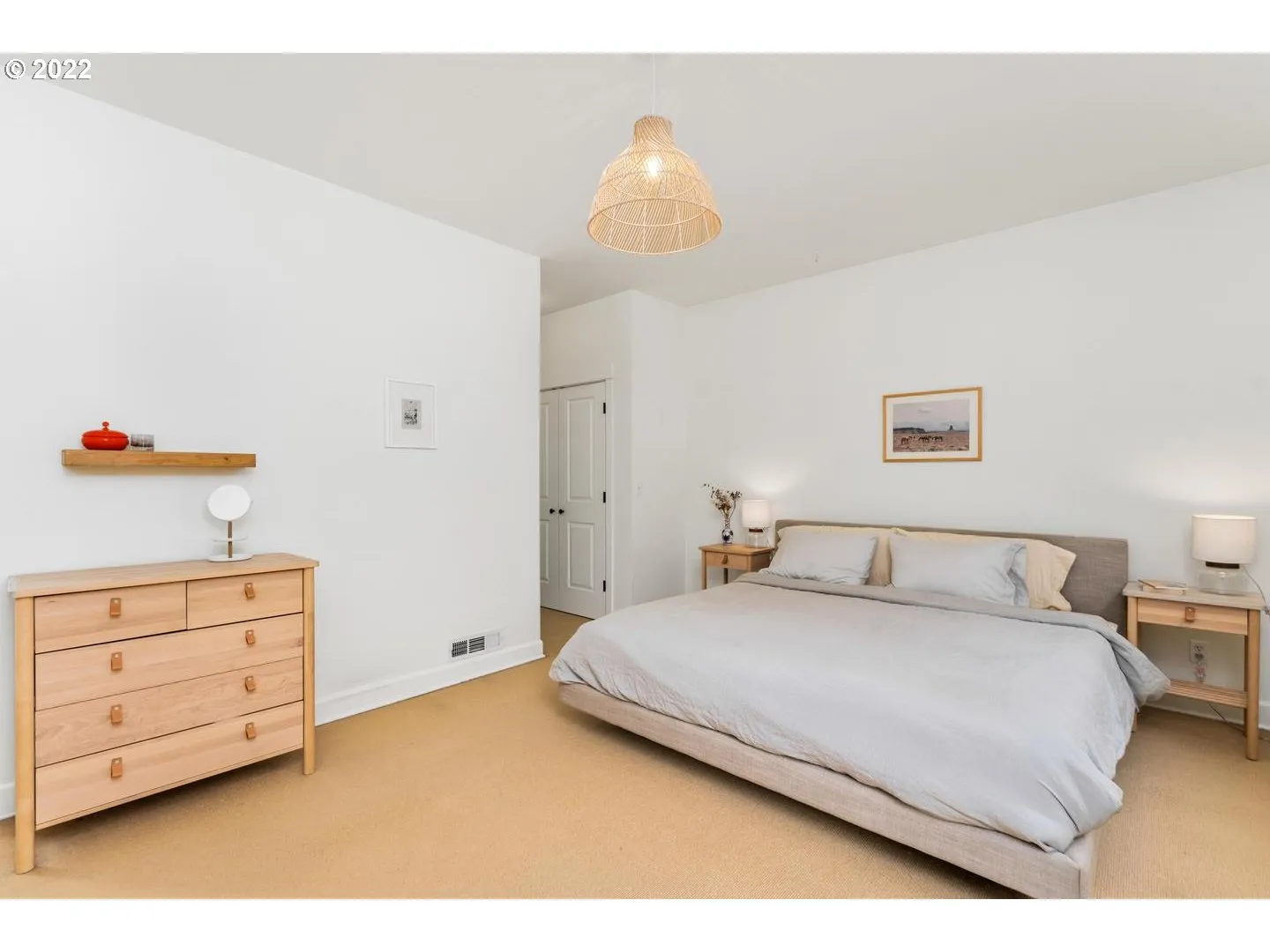 Bedroom, Primary
