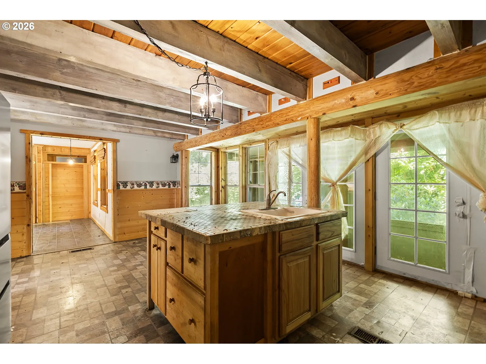 Kitchen-Island
