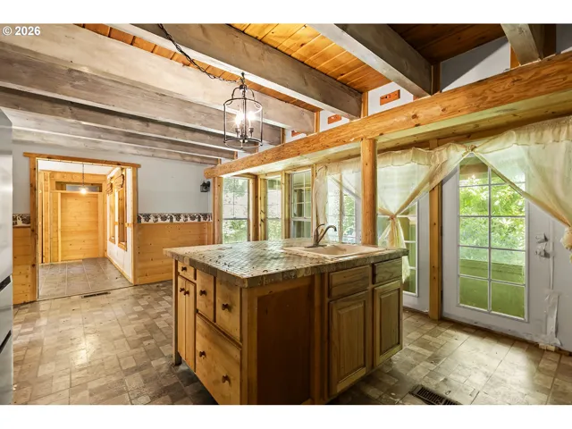 Kitchen-Island