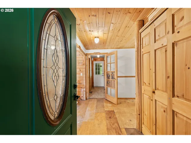 Entrance/Foyer