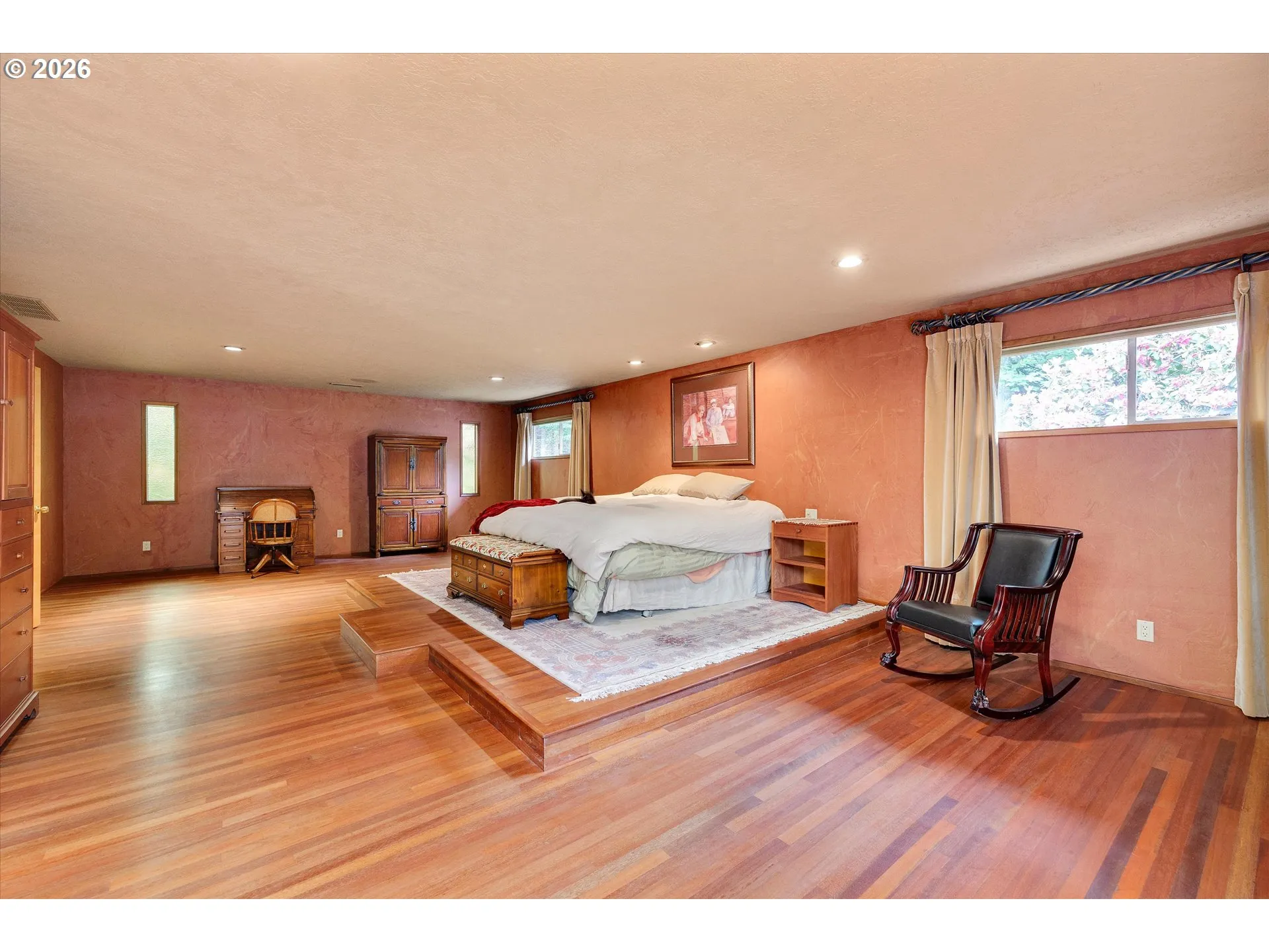 Bedroom, Primary-Main