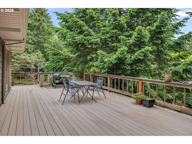 Deck-Main