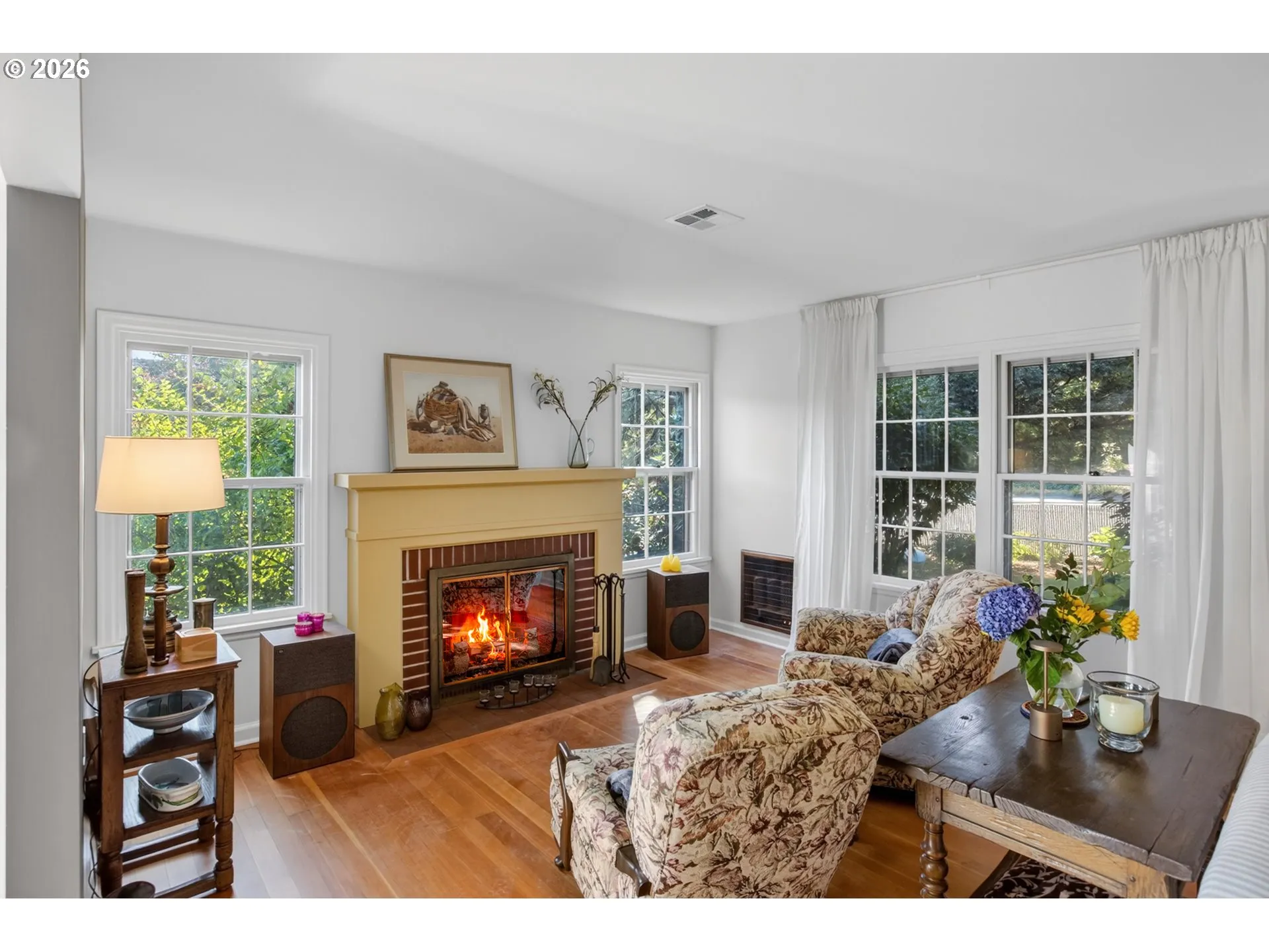 Living Room-Fireplace