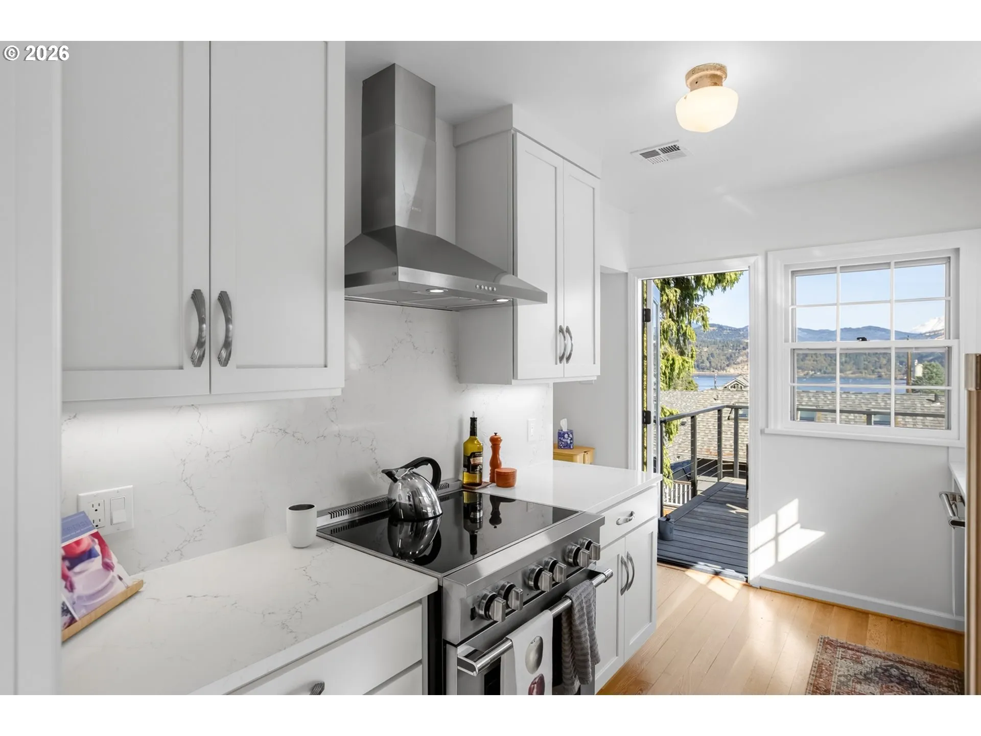 Kitchen/Outside