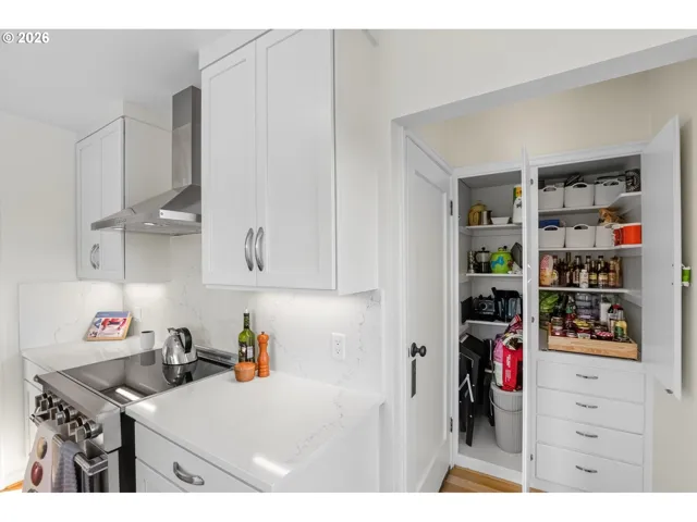 Pantry-Main