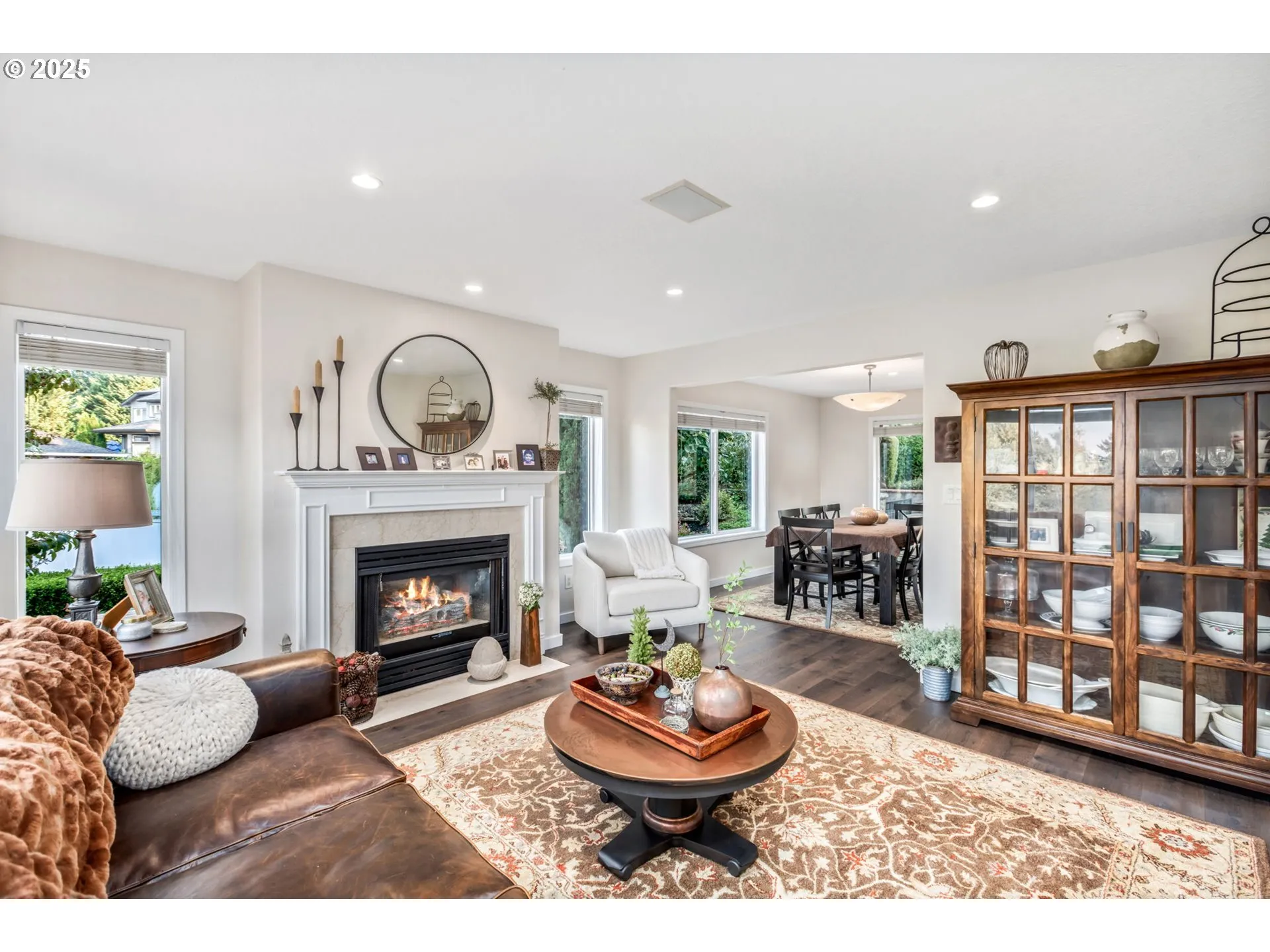 Living Room-Fireplace