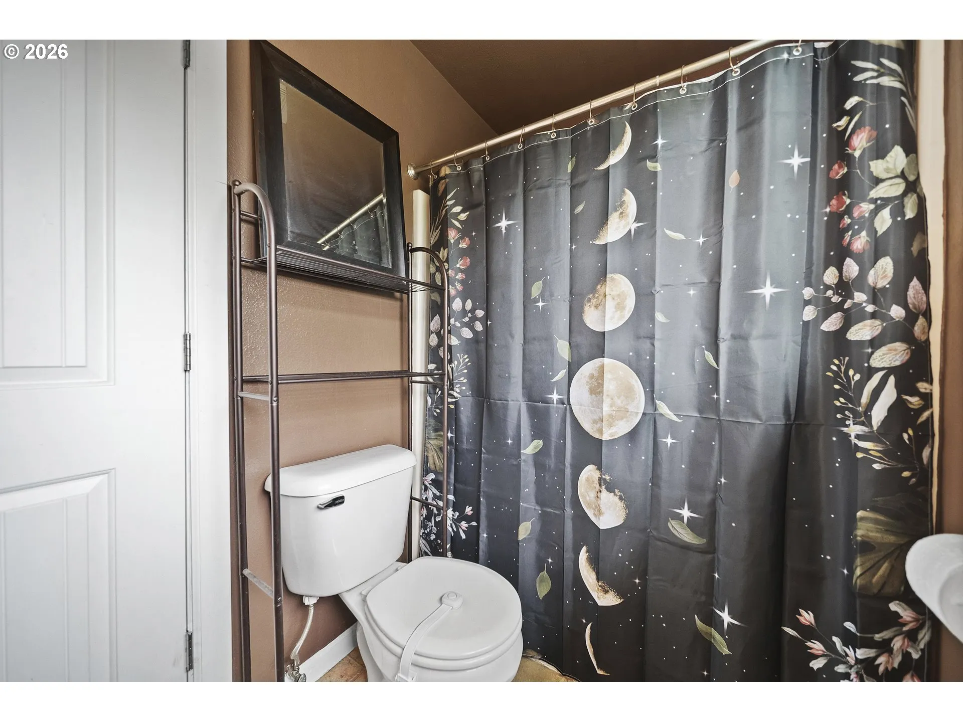 Bathroom-Upper