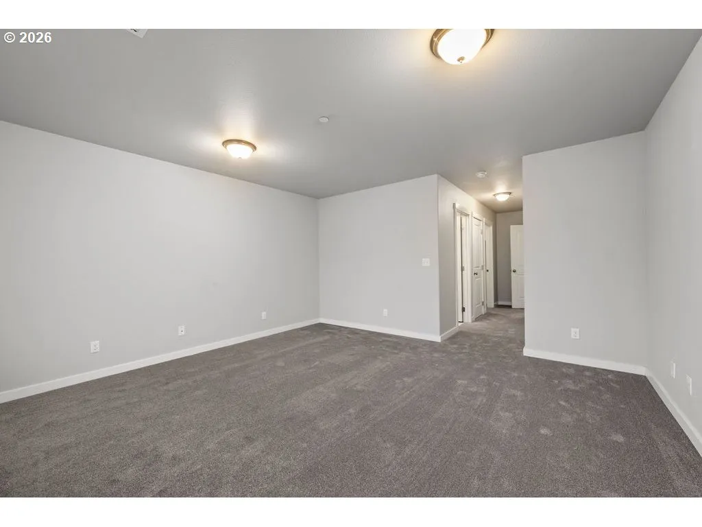 Bedroom, Primary