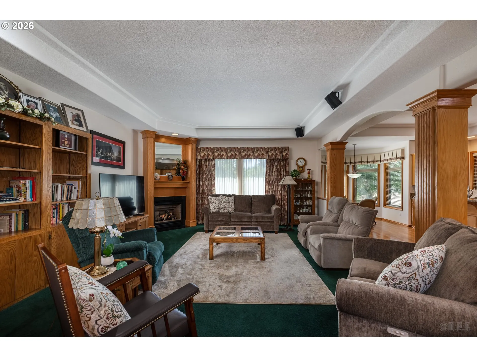 Living Room-Fireplace