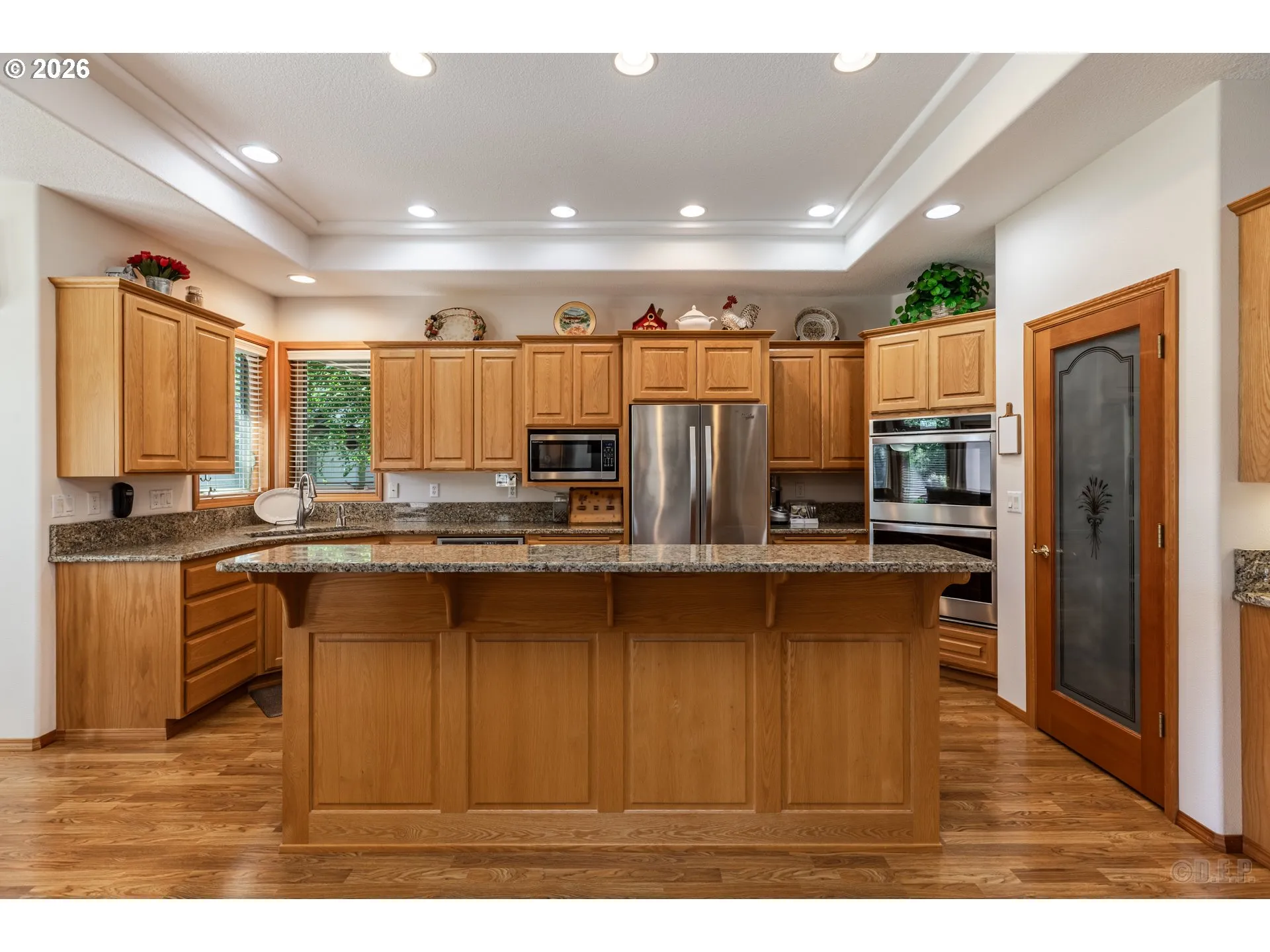 Kitchen-Breakfast Bar