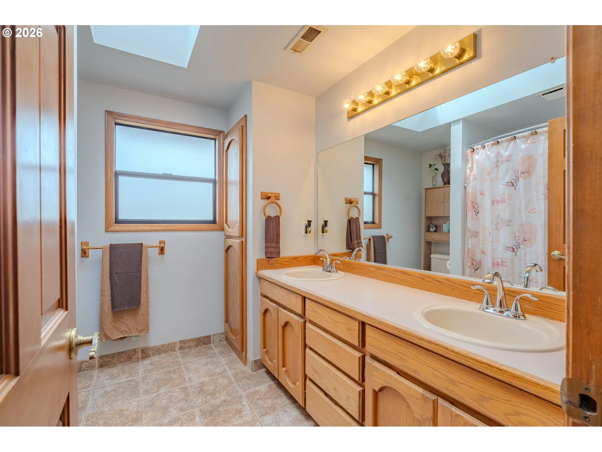 Bathroom-Hall