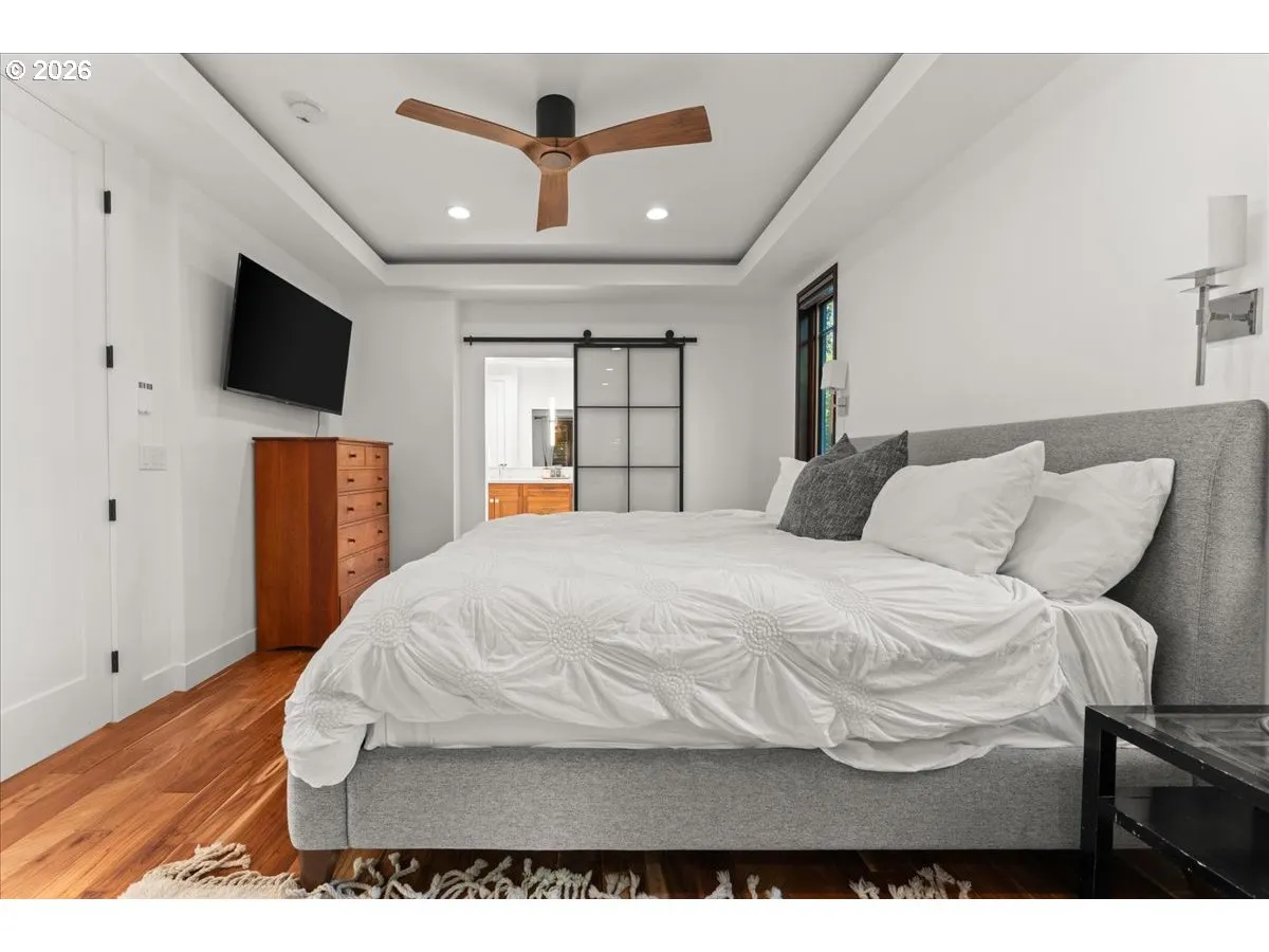 Primary Bedroom-Main