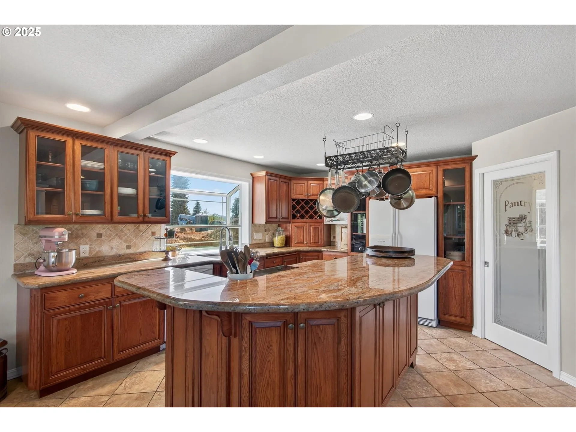 Kitchen-Island