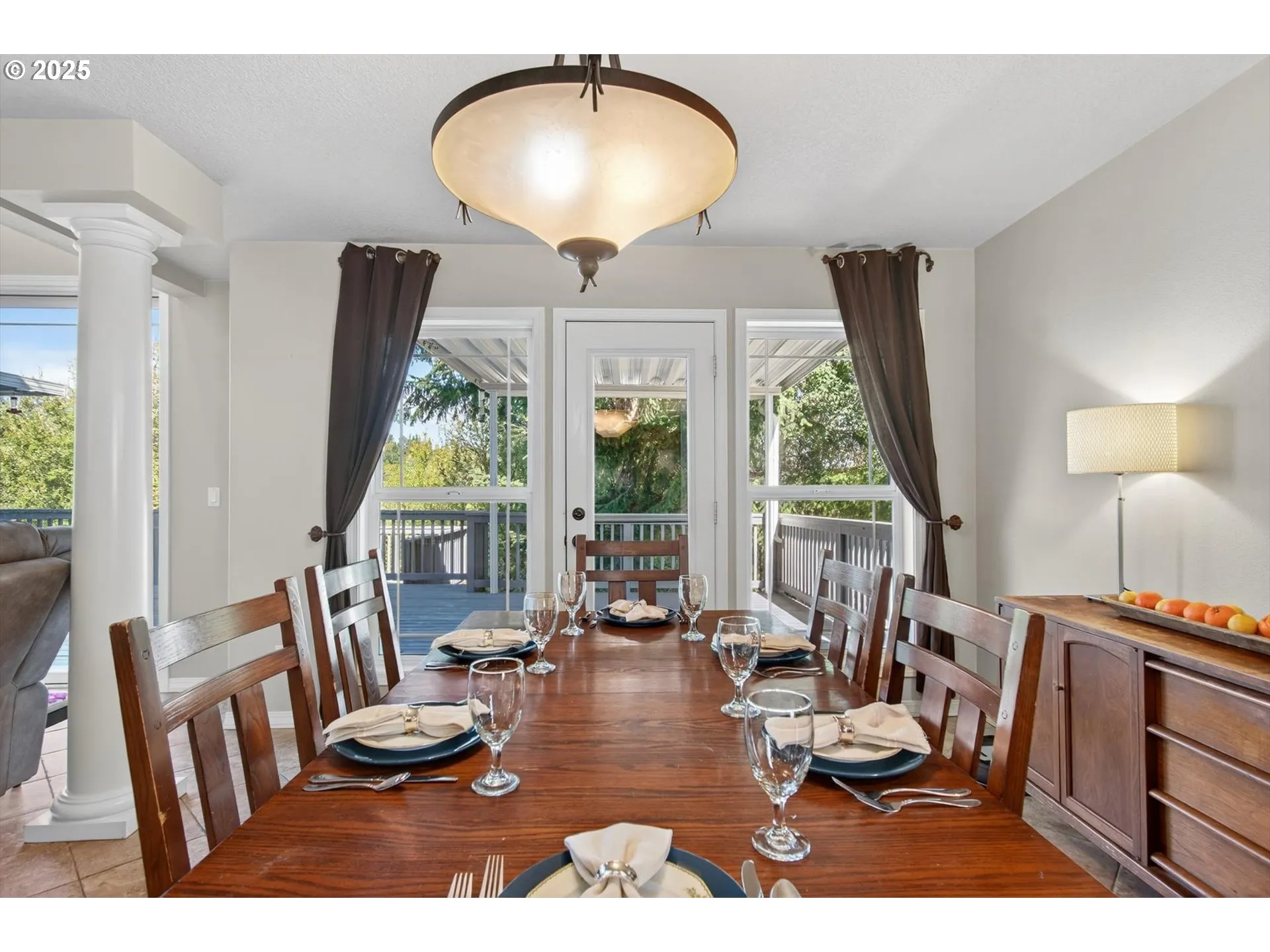 Dining Room-Formal