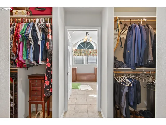 Primary Bedroom-Walk-In Closet