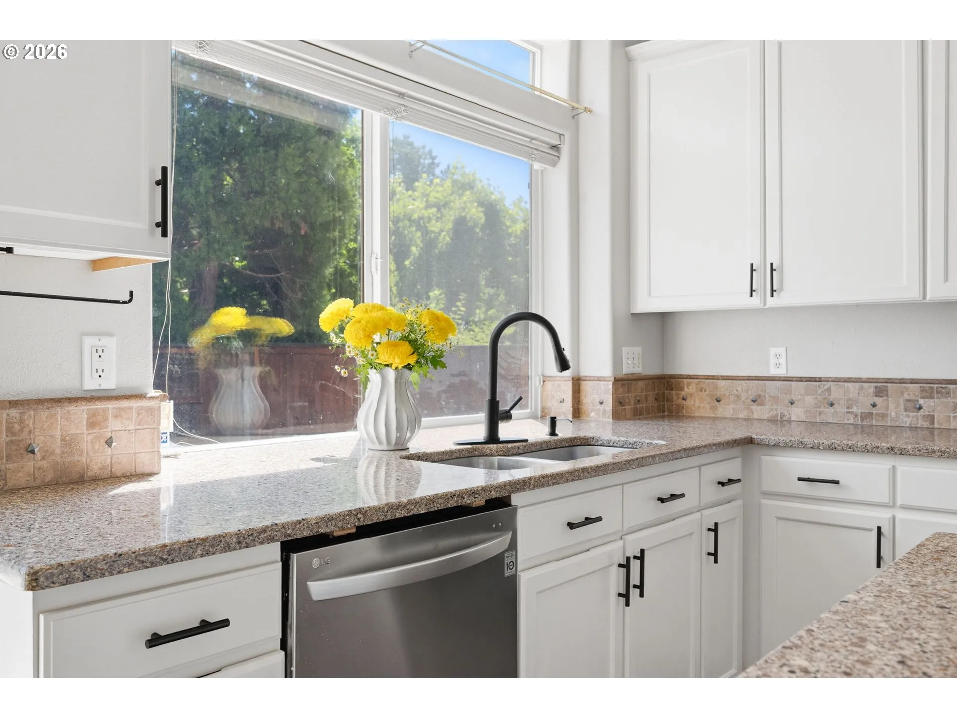 Kitchen/Outside