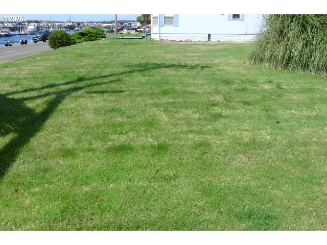Yard-Front
