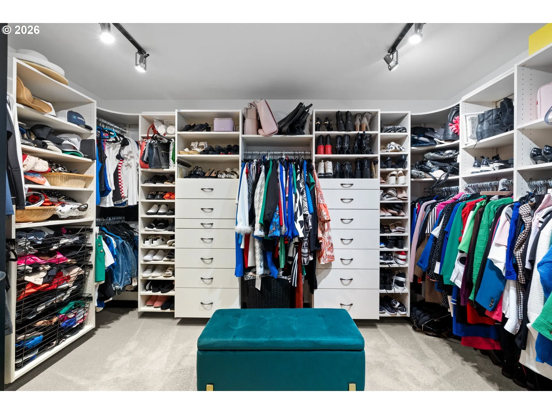 Bedroom, Owner's Suite-Walk-In Closet