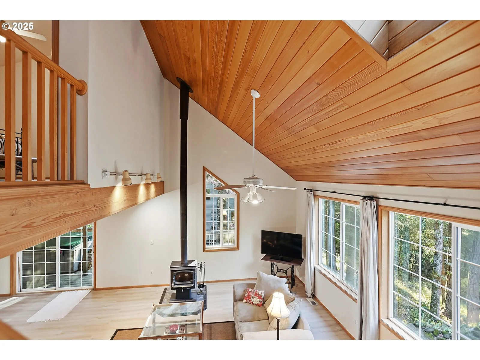 Living Room-Vaulted Ceilings