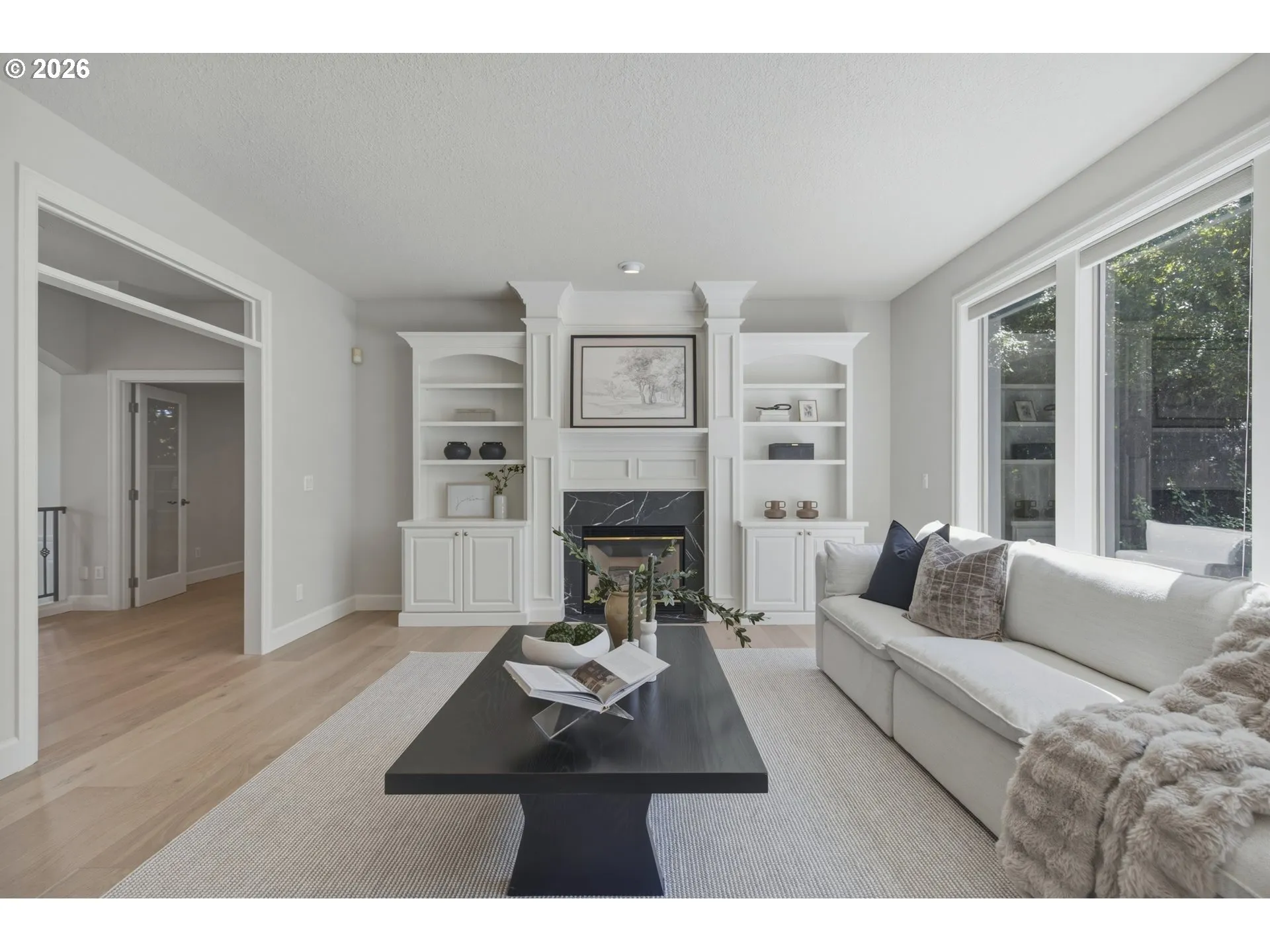 Living Room-Fireplace