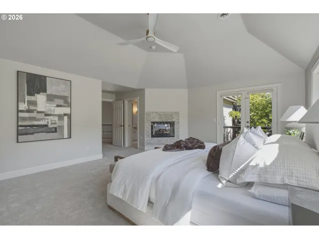 Bedroom, Primary