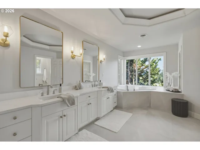 Bathroom-Upper