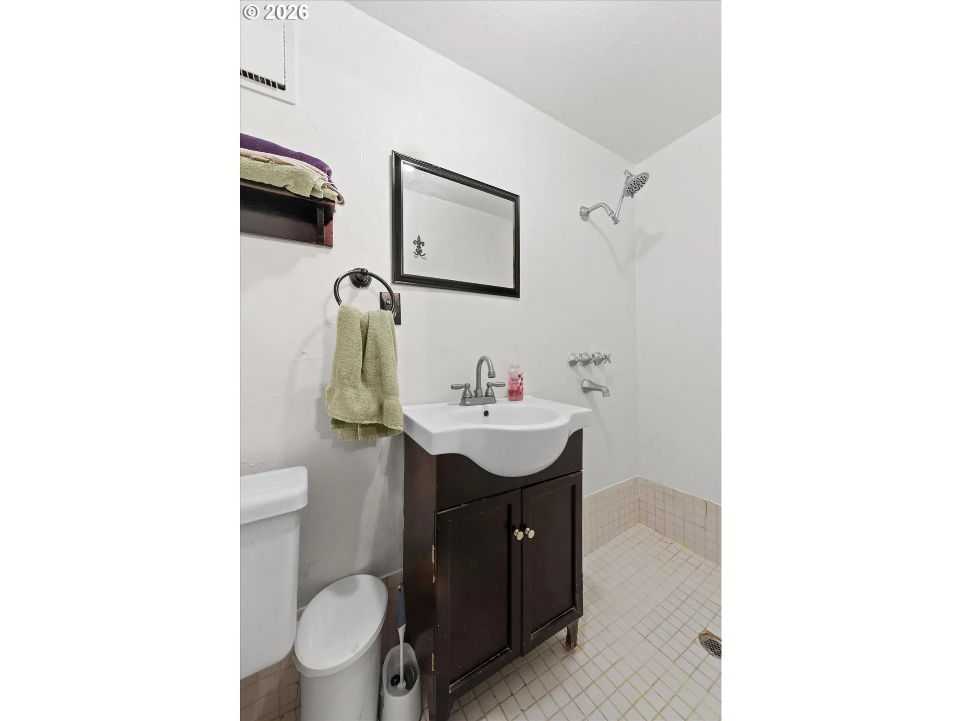 Bathroom-Lower