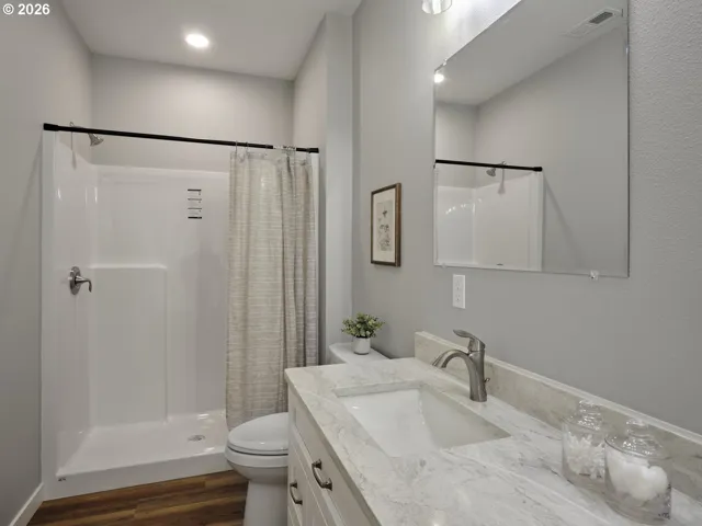 Bathroom, Attached-Main