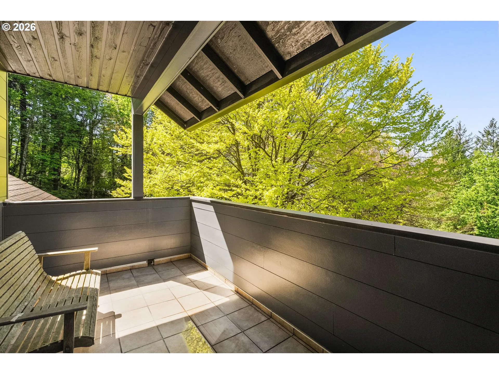 Balcony-Covered