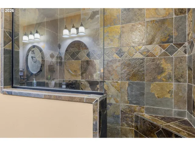 Bathroom-Walk in Shower